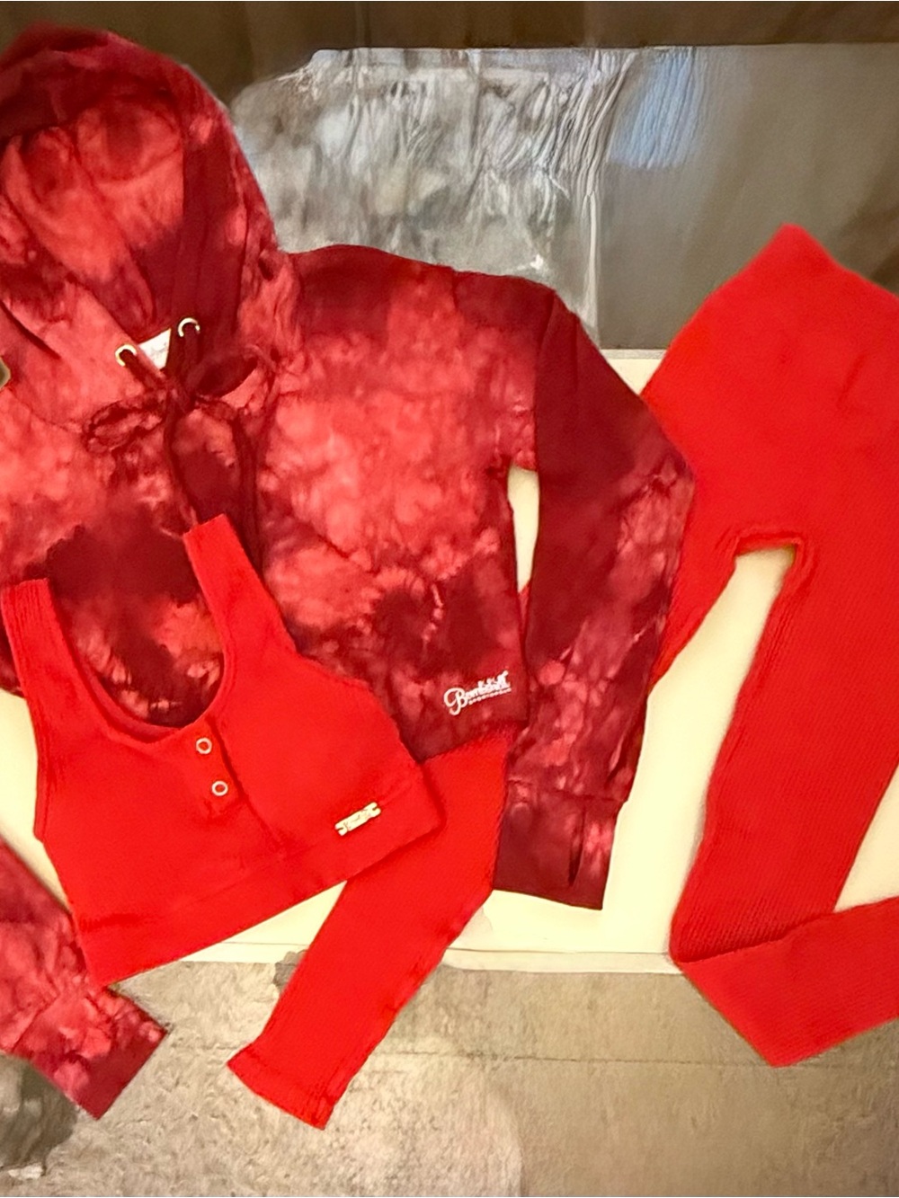 Bombshell Outfit - Picture 4 of 6